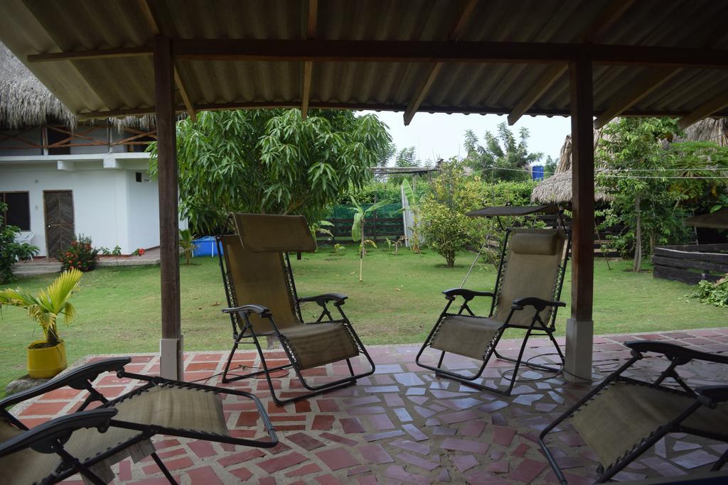 Palomino Breeze Hostal Bagian luar foto