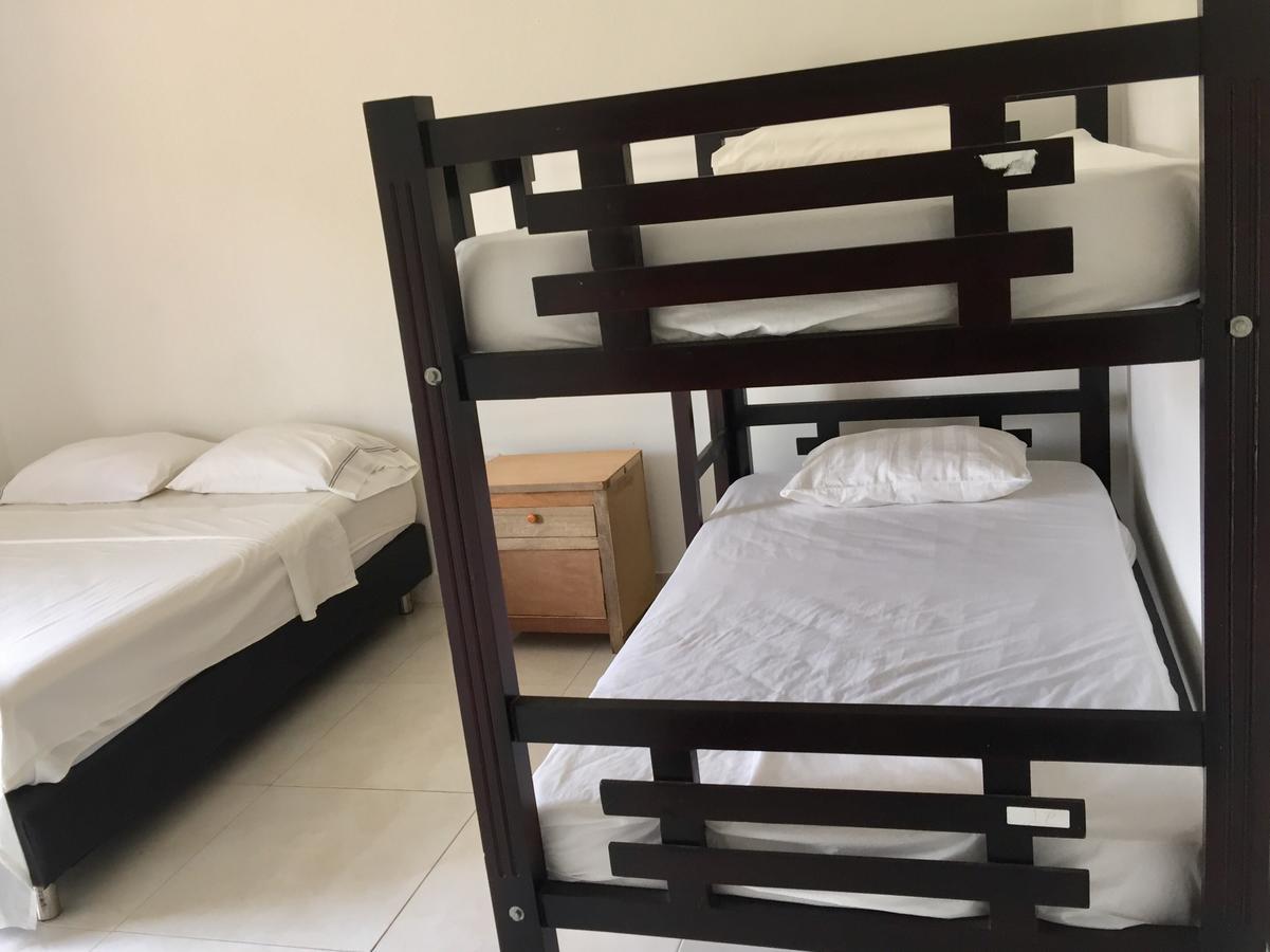 Palomino Breeze Hostal Bagian luar foto